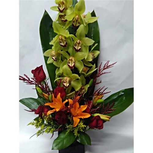 Orchids_and_Lilies_in_Vase(Large_Stem)_$124.99_SKU_OL-0718